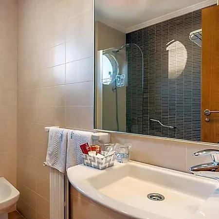 Minso Hotel 2*